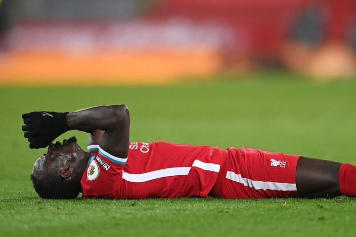 Liverpool thua liền 5 trận sân nhà, HLV Klopp bào chữa thế nào? - 2