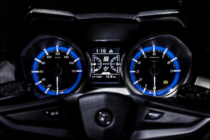 Ngắm phiên bản đặc biệt, đẹp 'lịm tim' của xe ga Yamaha TMax - 7