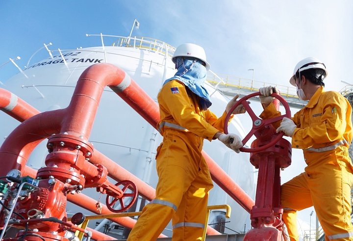 Petrovietnam hoàn thành vượt mức nhiều chỉ tiêu kế hoạch quan trọng - 4