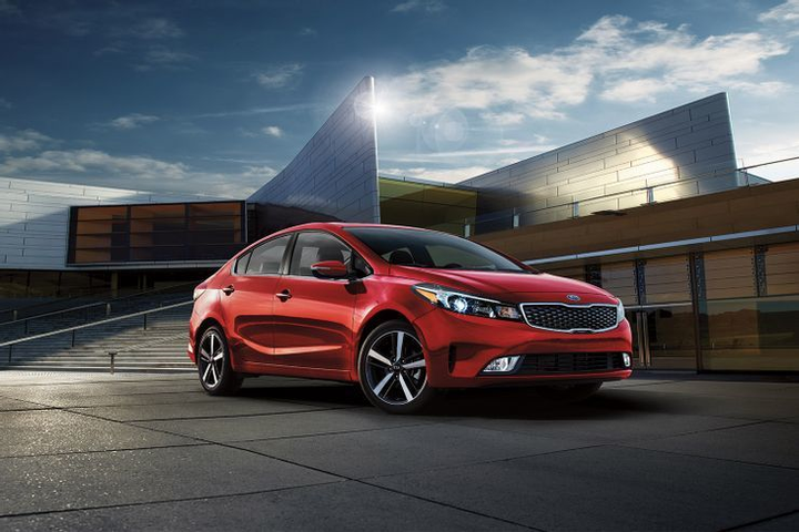 Những chiếc xe hơi phù hợp nhất với chị em phụ nữ - 2