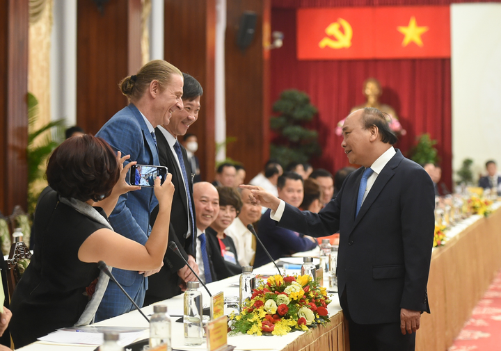 Ảnh: Thủ tướng với lãnh đạo doanh nghiệp tại 'Đối thoại 2045' - 4