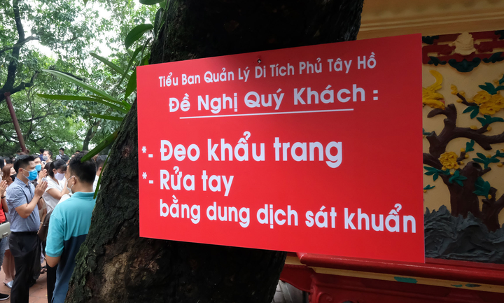 Chuẩn bị phòng dịch tốt, di tích mở cửa đón khách - 3