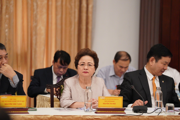 Ảnh: Thủ tướng với lãnh đạo doanh nghiệp tại 'Đối thoại 2045' - 11