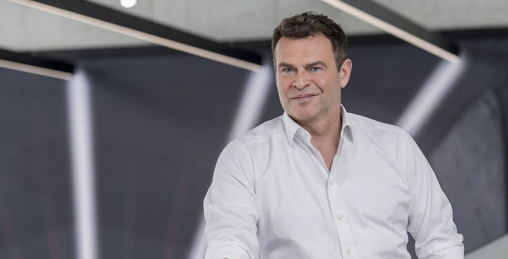 'Siêu' xe Aston Martin Valkyrie đến tay khách hàng từ hè 2021 - 1