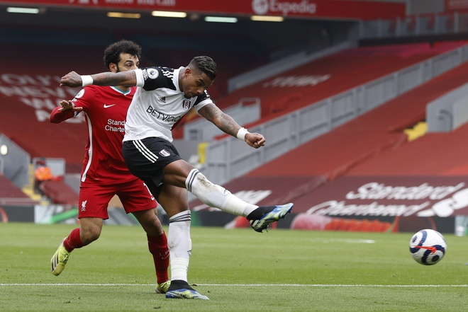 Liverpool thua 6 trận liên tiếp trên sân nhà, chìm trong khủng hoảng - 2