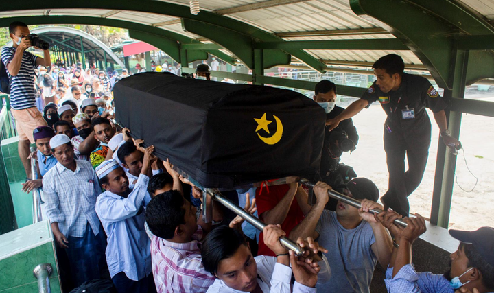 Chính biến Myanmar: Một quan chức thiệt mạng, cảnh sát bị tố dùng bạo lực - 1