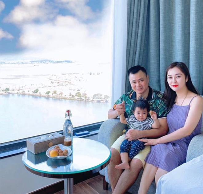 Tổ ấm hạnh phúc của NSND Tự Long - 6