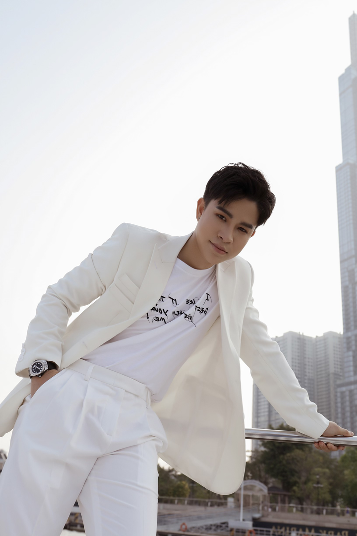 Giọng ca phi giới tính Tùng Anh 'khai thật' mối quan hệ với Mr Đàm và Thu Minh - 2