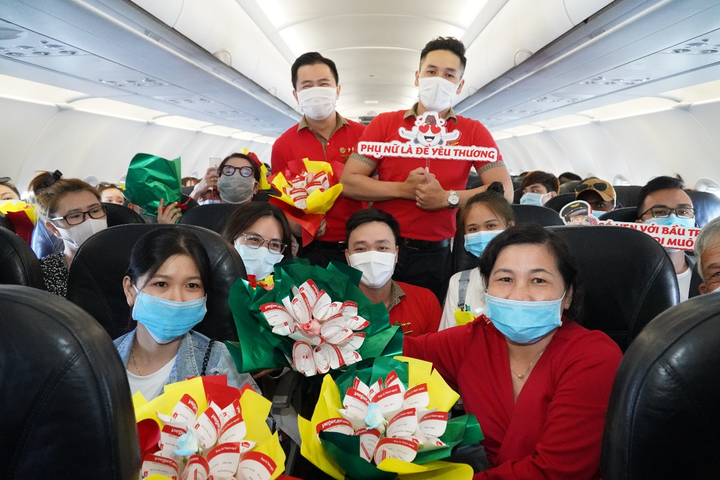 Có hẹn với bầu trời, cùng nàng đi muôn nơi trên tàu bay Vietjet - 5