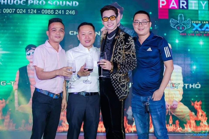 Vườn hoa lan ở Lâm Đông gây sốt với những giống hoa đột biến tiền tỷ - 4