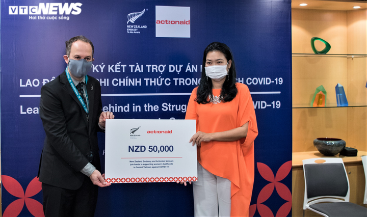 New Zealand hỗ trợ gần 800 triệu VND cho người bán hàng rong Việt Nam - 1