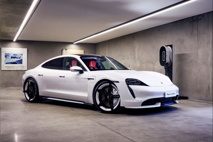 Những mẫu xe thể thao có thiết kế quyến rũ phù hợp với phái nữ - 4