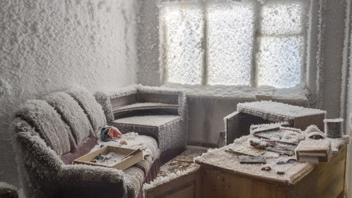 Ảnh: Rùng mình ngắm những 'thị trấn ma' chìm trong băng tuyết ở Nga - 3