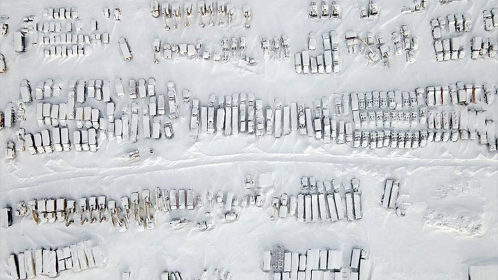 Ảnh: Rùng mình ngắm những 'thị trấn ma' chìm trong băng tuyết ở Nga - 6