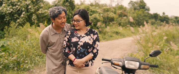 'Mối tình' Trấn Thành - Lê Giang góp công giúp 'Bố già' đạt doanh thu kỷ lục - 2