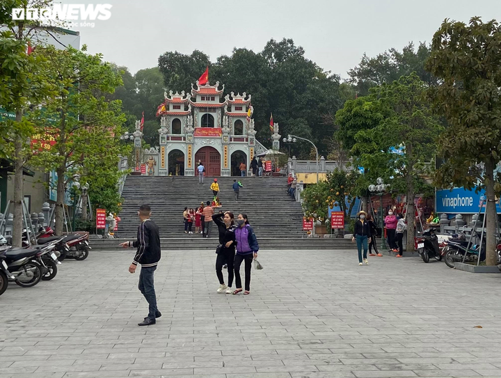 Các di tích lịch sử mở cửa đón du khách, Bắc Ninh phòng dịch COVID-19 thế nào? - 1