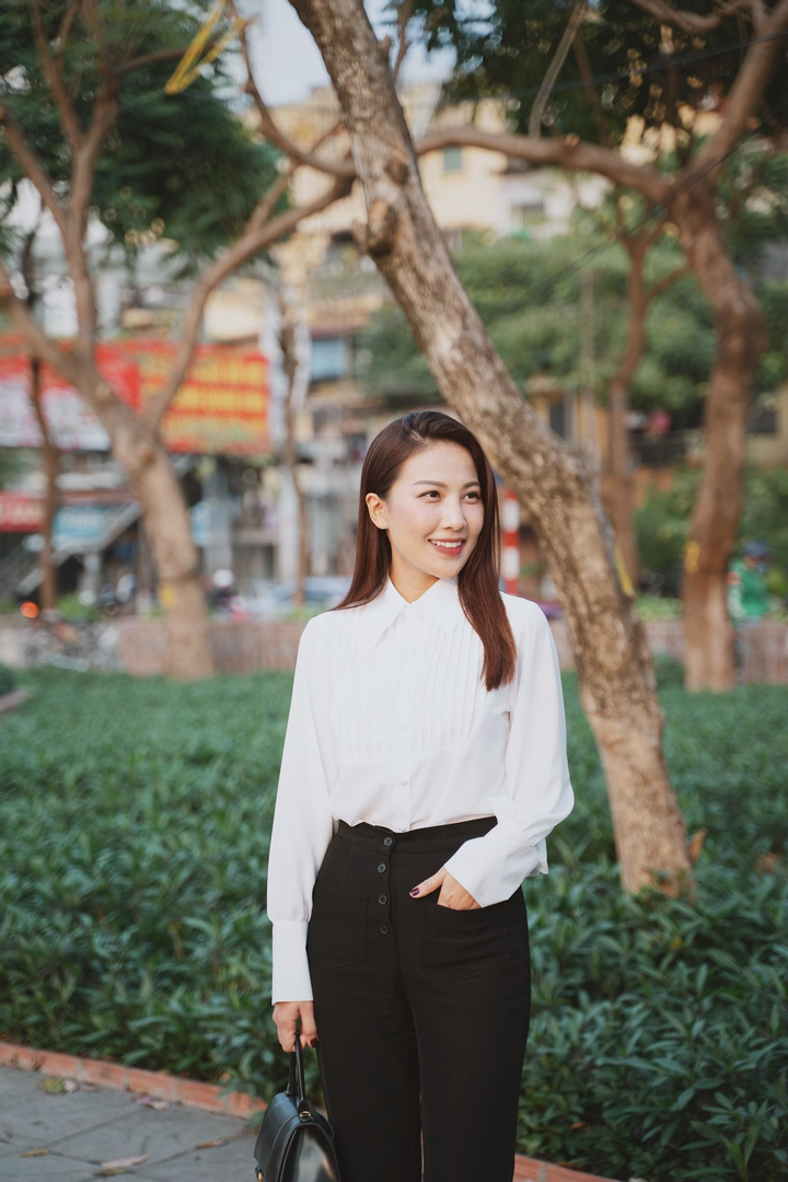 BTV Quỳnh Hoa: 'Khán giả hỏi tôi sao không dẫn thời tiết nữa' Vì sao BTV Quỳnh Hoa dừng dẫn thời tiết trên VTV? - 6