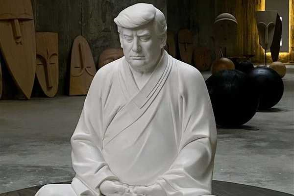 Người Trung Quốc đua nhau mua tượng ông Donald Trump ngồi thiền - 1