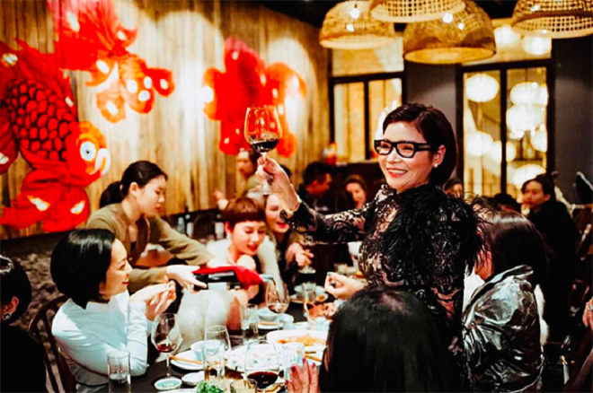 Dương Thị Nga: Bà chủ sành điệu trong giới thời trang hàng hiệu - 2