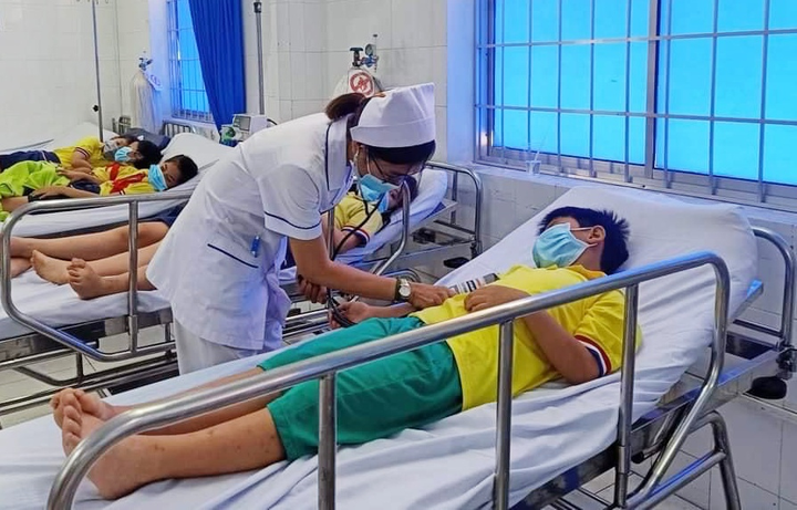 Gần 40 học sinh ở TP Vũng tàu phải nhập viện cấp cứu - 1