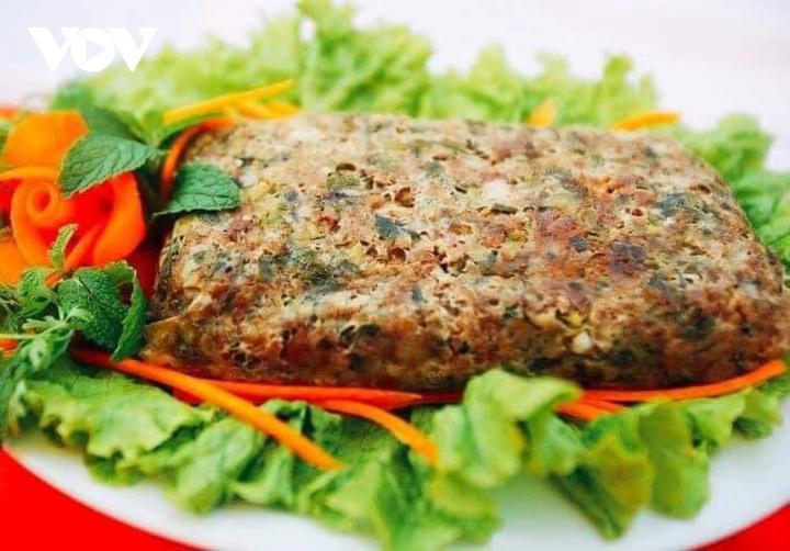 Ngon mê hồn món thịt băm gói lá nướng của người Thái Tây Bắc - 1