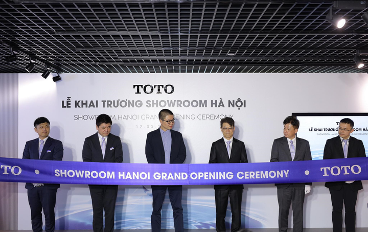 TOTO khai trương showroom đầu tiên tại Hà Nội - 1