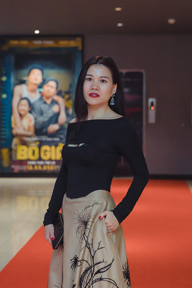 Ảnh: Xuân Hinh, Thanh Lam hẹn hò dàn sao đi xem 'Bố già' - 7