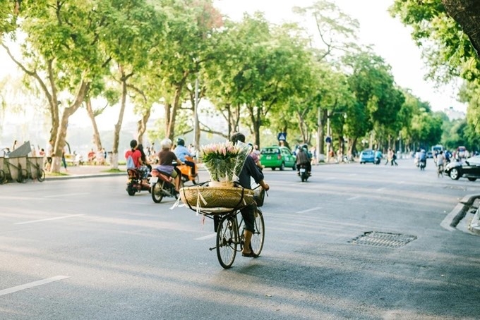 Bắc Bộ ngày nắng đêm lạnh, nhiệt độ có nơi trên 33 độ C - 1