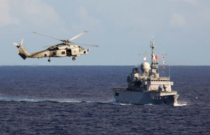 Uy lực hộ vệ hạm của Hải quân Pháp cập cảng Cam Ranh thăm Việt Nam - 3