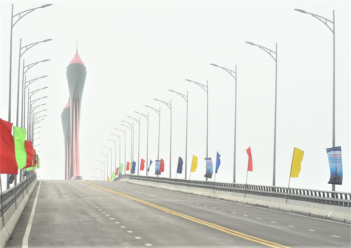 Thủ tướng cắt băng thông xe cầu Cửa Hội nối Nghệ An – Hà Tĩnh - 2