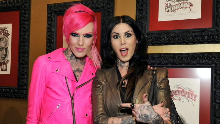 Cách 'bán thân' kiểu mới của các ngôi sao mạng - 5