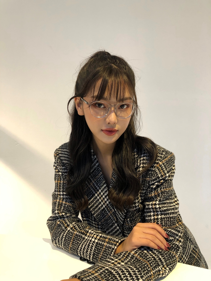 Kính mắt Lily: Nâng tầm cái đẹp, nâng tầm giá trị bản thân - 1