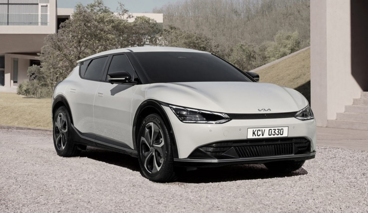 Hé lộ mẫu ô tô điện đầu tay của Kia - 7