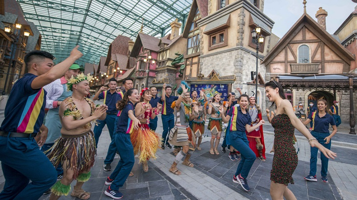 Vingroup sắp ra mắt 'Thành phố không ngủ' hàng đầu khu vực - 8