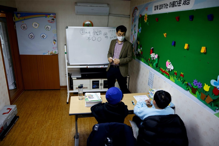 Chỉ còn vài đứa trẻ trên hòn đảo già cỗi của Hàn Quốc - 2