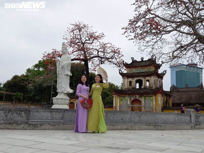 Sư trụ trì cầm hương đuổi người đi lễ chùa ở Hải Phòng phân trần gì? - 4