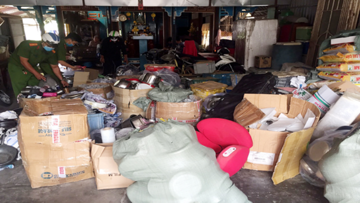 Thượng tá Biên phòng An Giang giải trình gì về kho hàng lậu trong nhà? - 1