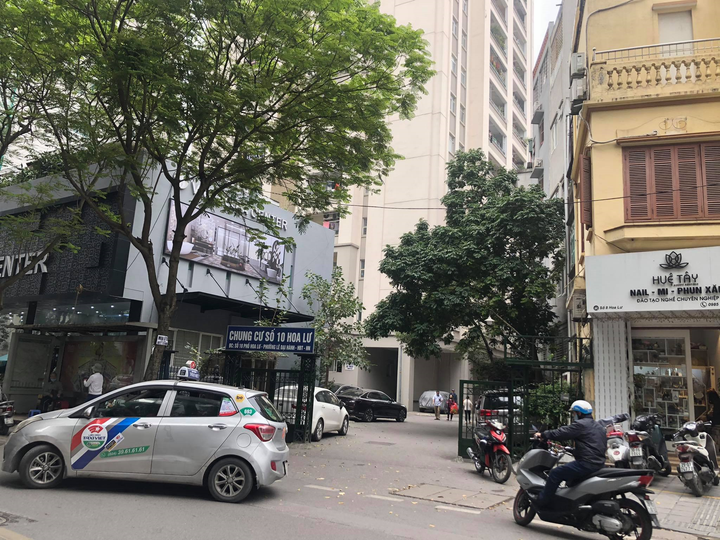 Nữ giúp việc rơi từ tầng 11 chung cư Hà Nội xuống đất thiệt mạng - 1