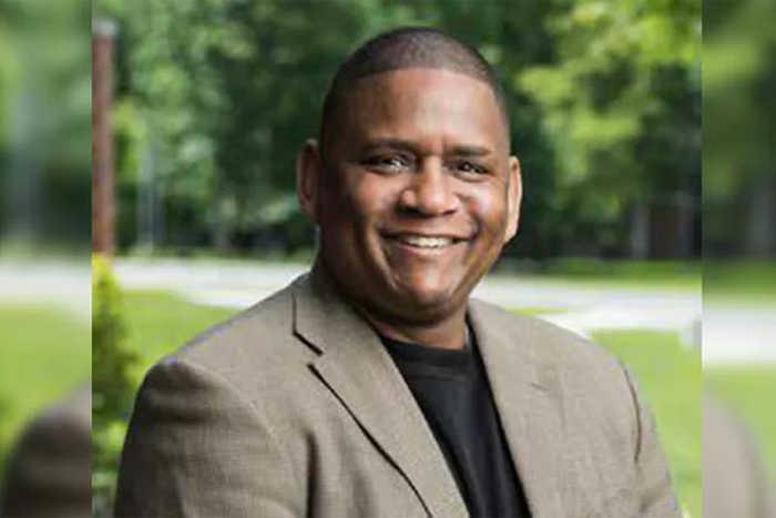 Người đàn ông có siêu kháng thể vô hiệu hóa virus SARS-CoV-2 - 1