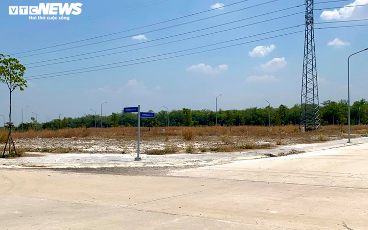 Bình Phước: Siêu dự án 96ha của đại gia Dũng 'lò vôi' heo hút sau 3 năm xây dựng - 9