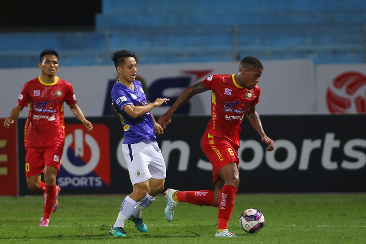 Rượt đuổi tỷ số nghẹt thở, Hà Nội FC xuất sắc đánh bại Thanh Hoá - 1