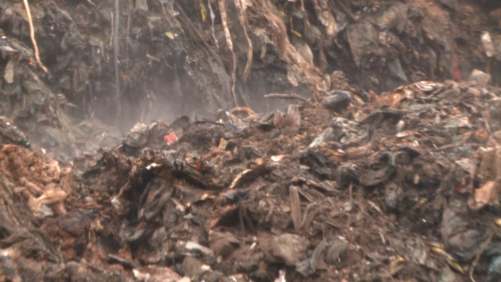 TP Vĩnh Yên – Vĩnh Phúc: Nhức nhối ô nhiễm từ ‘núi rác' Khai Quang - 4