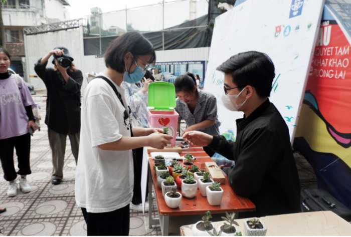 Sinh viên kiến trúc vận động không dùng giấy ngọc trai - 1