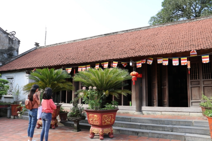 Chùa nguy nga, to kỷ lục có thực sự là chùa? - 2