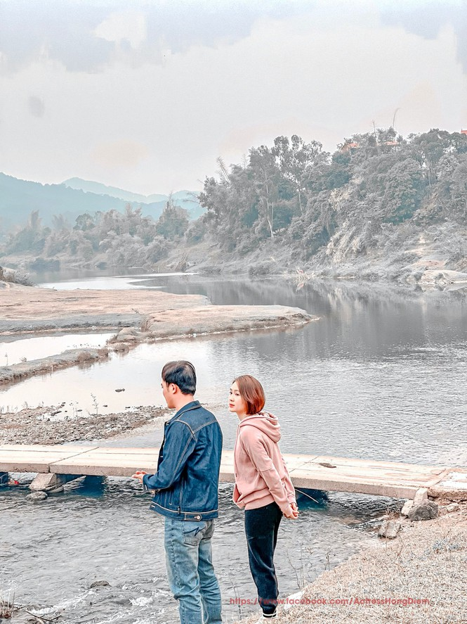 Tiết lộ ảnh lãng mạn của Hồng Diễm, Quốc Đam trong ‘Hướng dương ngược nắng’ - 2