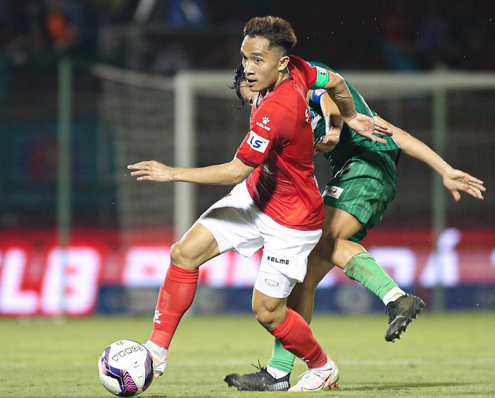 Lee Nguyễn ghi bàn phút 99, CLB TP.HCM thắng kịch tính Sài Gòn FC - 2