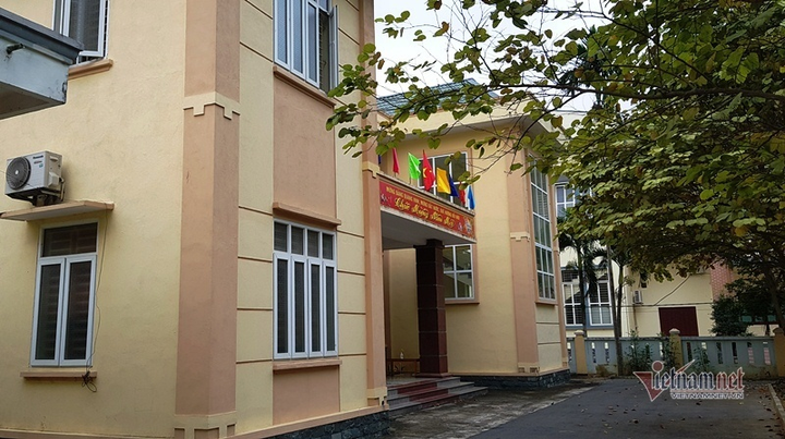 Vừa sửa trụ sở khang trang, huyện nghèo Thanh Hóa lại xin 30 tỷ đồng để xây mới - 9