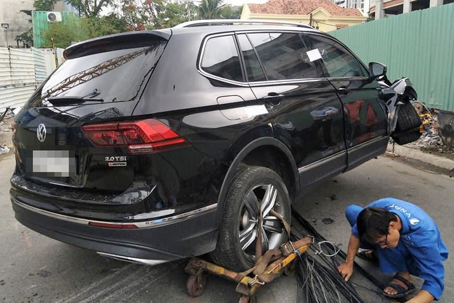 Tài xế nước ngoài tông đổ 5 cột điện, TP Thủ Đức mất điện diện rộng - 2