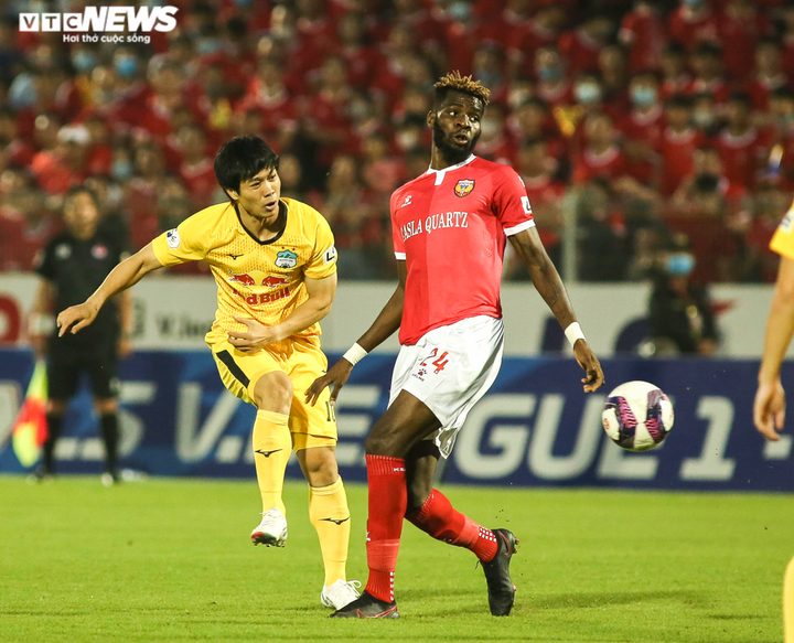 Công Phượng, Văn Toàn bất lực, HAGL không thắng nổi đội cuối bảng - 5