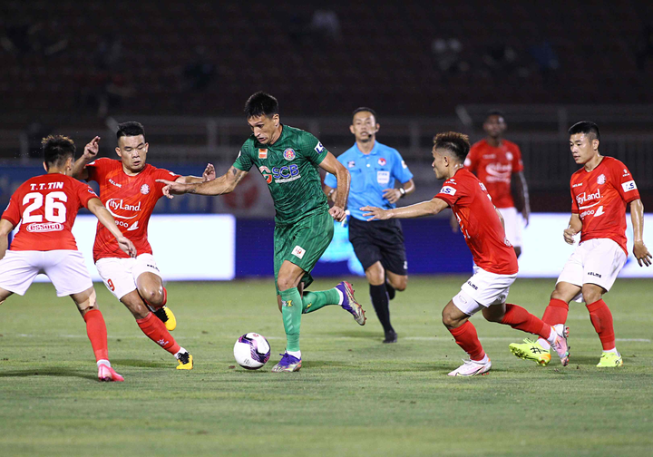 HLV Nhật Bản có ngày ra mắt buồn bã ở V-League - 5